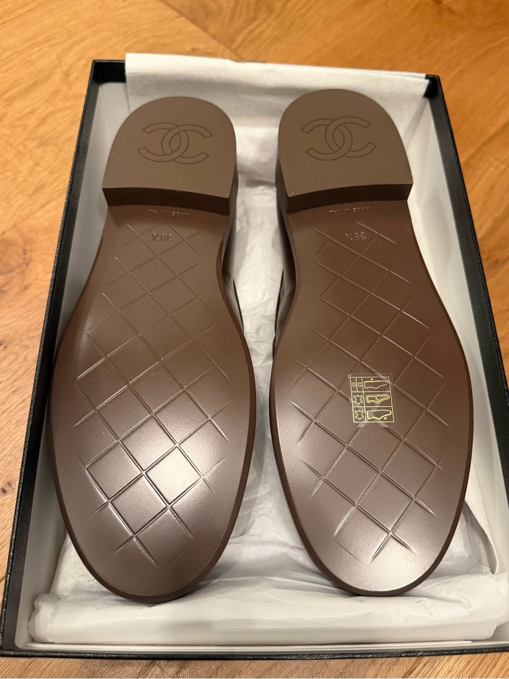 CHANEL Brown Quilted Leather Slip-On Loafers with Gold CC Emblem - Picture 4 of 6